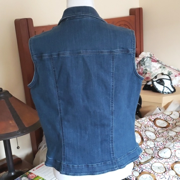Alia blue denim Vest 8 EUC - Picture 2 of 7